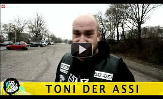 bildHALT DIE FRESSE: 04 - NR. 186 - TONI DER ASSI (OFFICIAL HD VERSION)